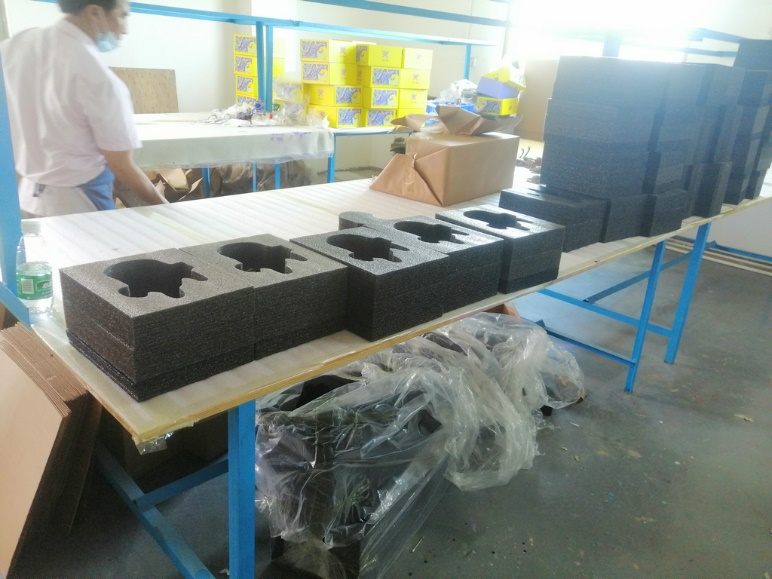 Resin Sculpture Product Packing